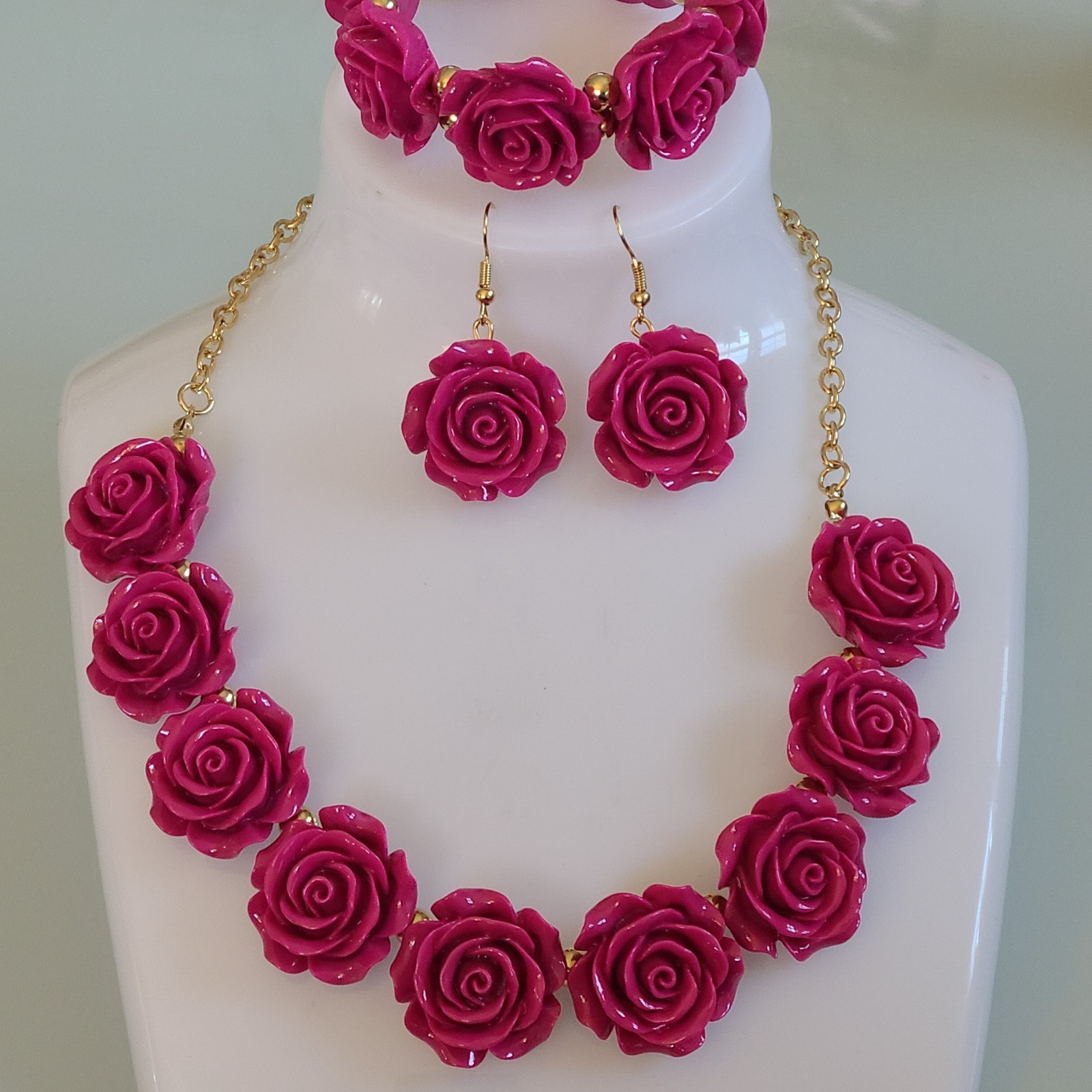 NEW HOT PINK Carved Resin Rose Jewelry Set Necklace Bracelet Earrings 21″