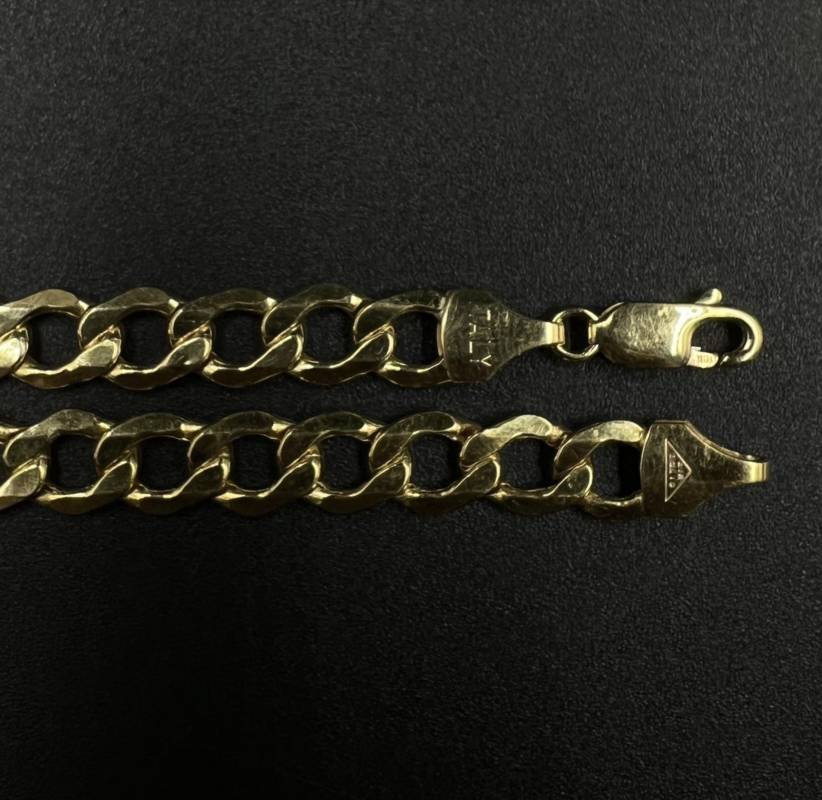22” 10K Hollow Yellow Gold Diamond Cut Cuban Chain | 10.35g | 6.7MM | Italy |