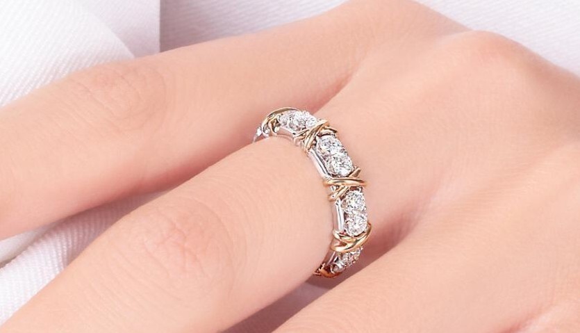 Classic Luxury 925 Sterling Silver Ring with Zircon Crystal Ring for Woman Gift