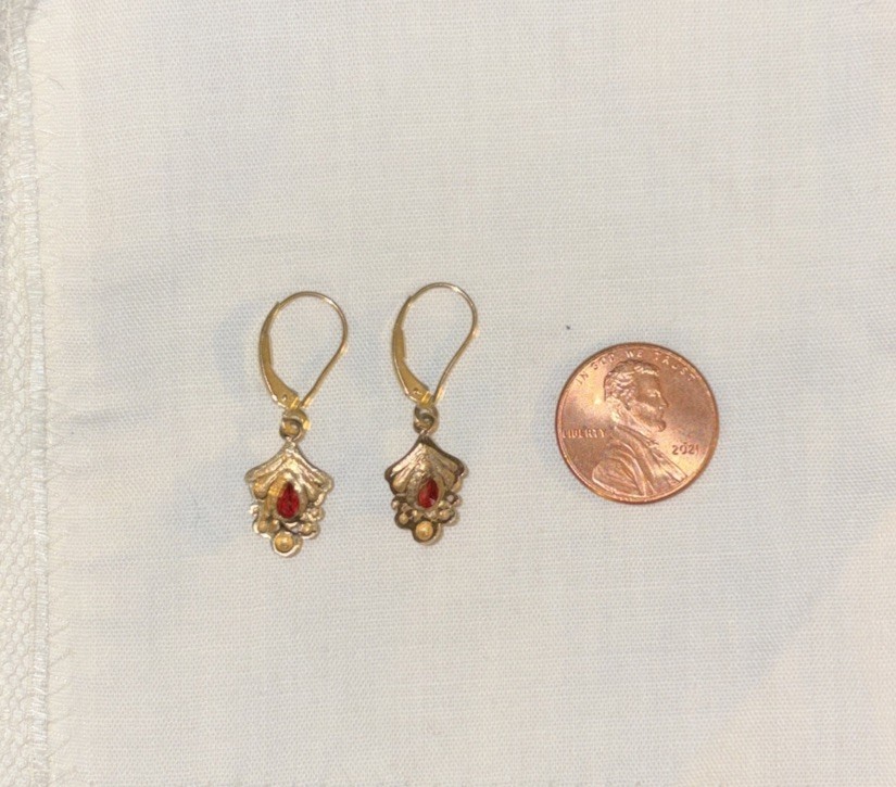 Lovely 14k Gold Vermeil Pear-Shaped Garnet Lantern-style Drop Dangle Earrings