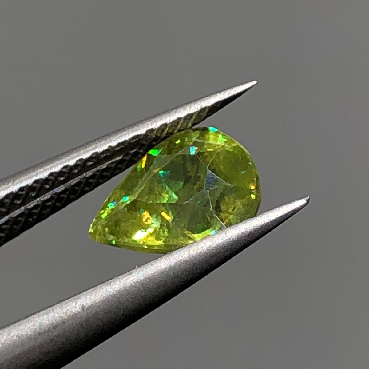 Sphene Titanite Loose Gemstone, 1.35Ct Full Fire Faceted Stone for Pendant