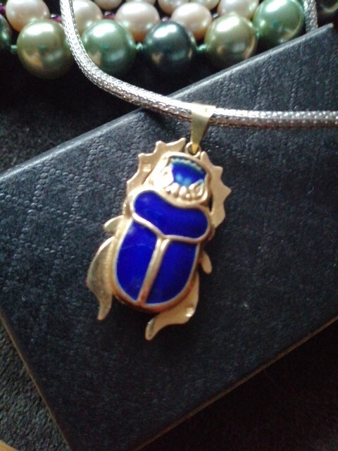 Egyptian Scarab Beetle Pendant Gold 750 18K Gold 5.6 Grams Charm No 585