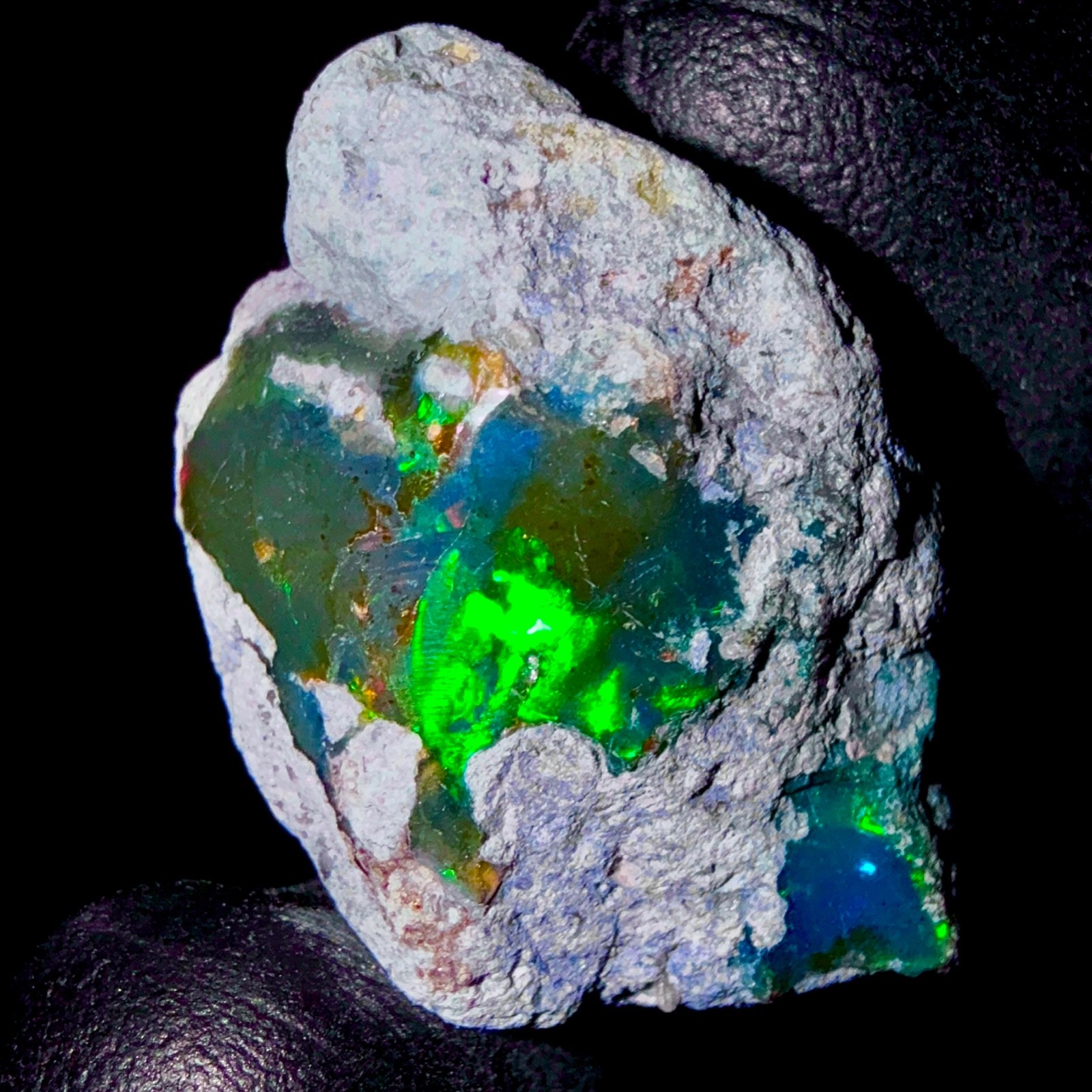 Natural Opal rough, Black opal gemstone, Ethiopian Fire dry opal 26 Ct 26×18 mm