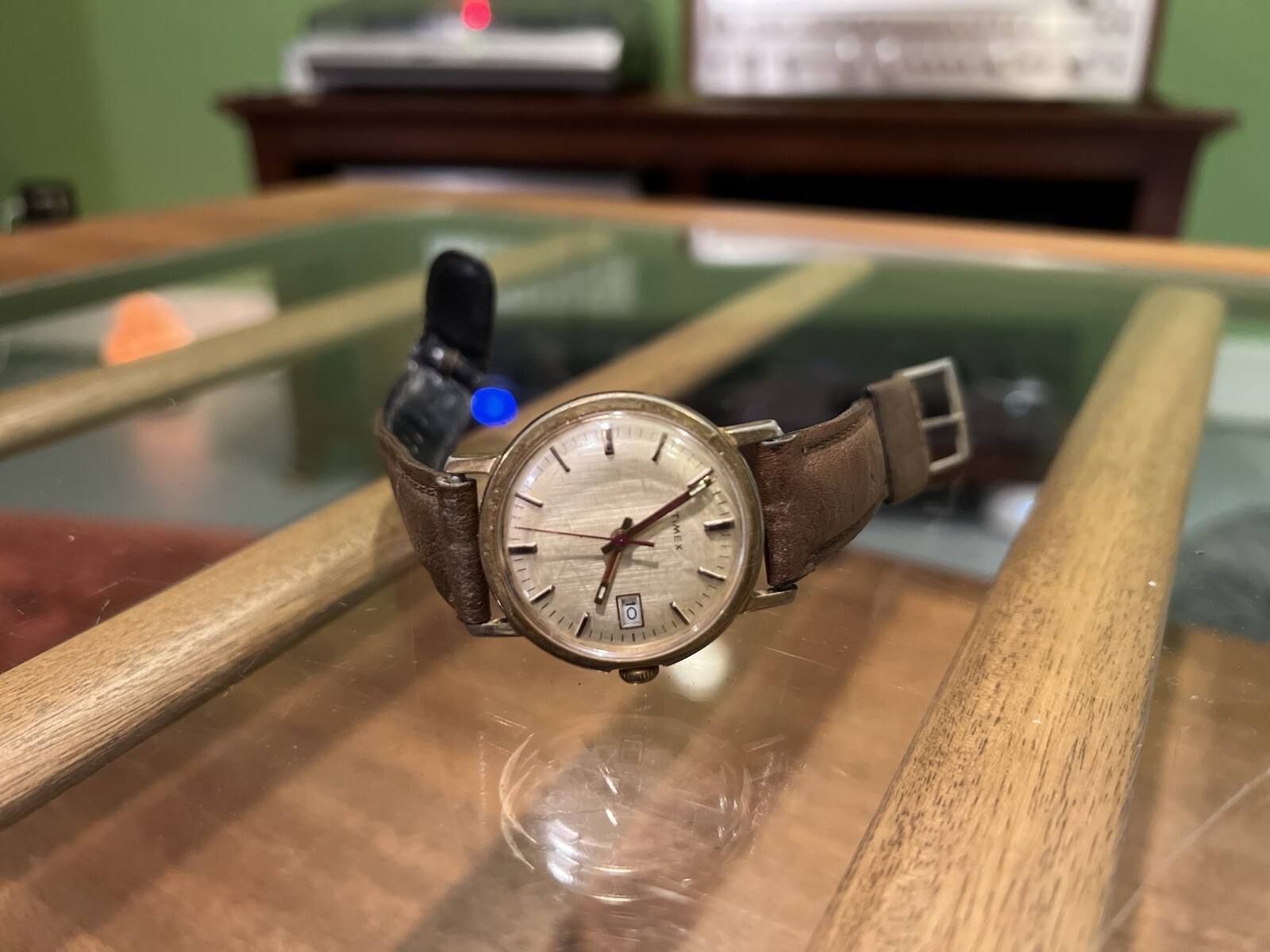 Vintage Timex Marlin Men’s Date Watch 16560 02576 Gold Mechanical Leather Band