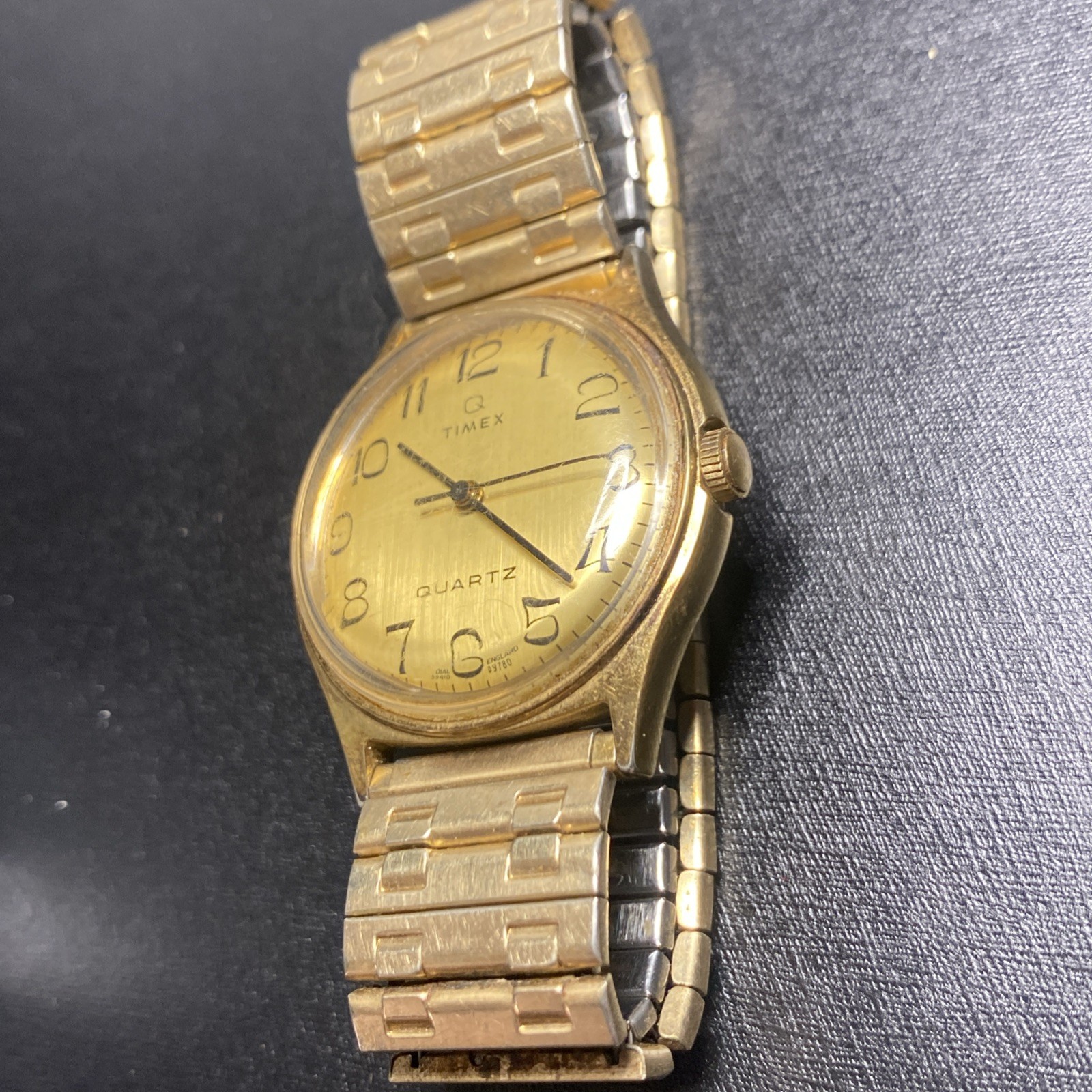 VTG 80s Timex Men’s Gold Quartz 33.5 mm Speidel Stretch Band for Parts?Untested