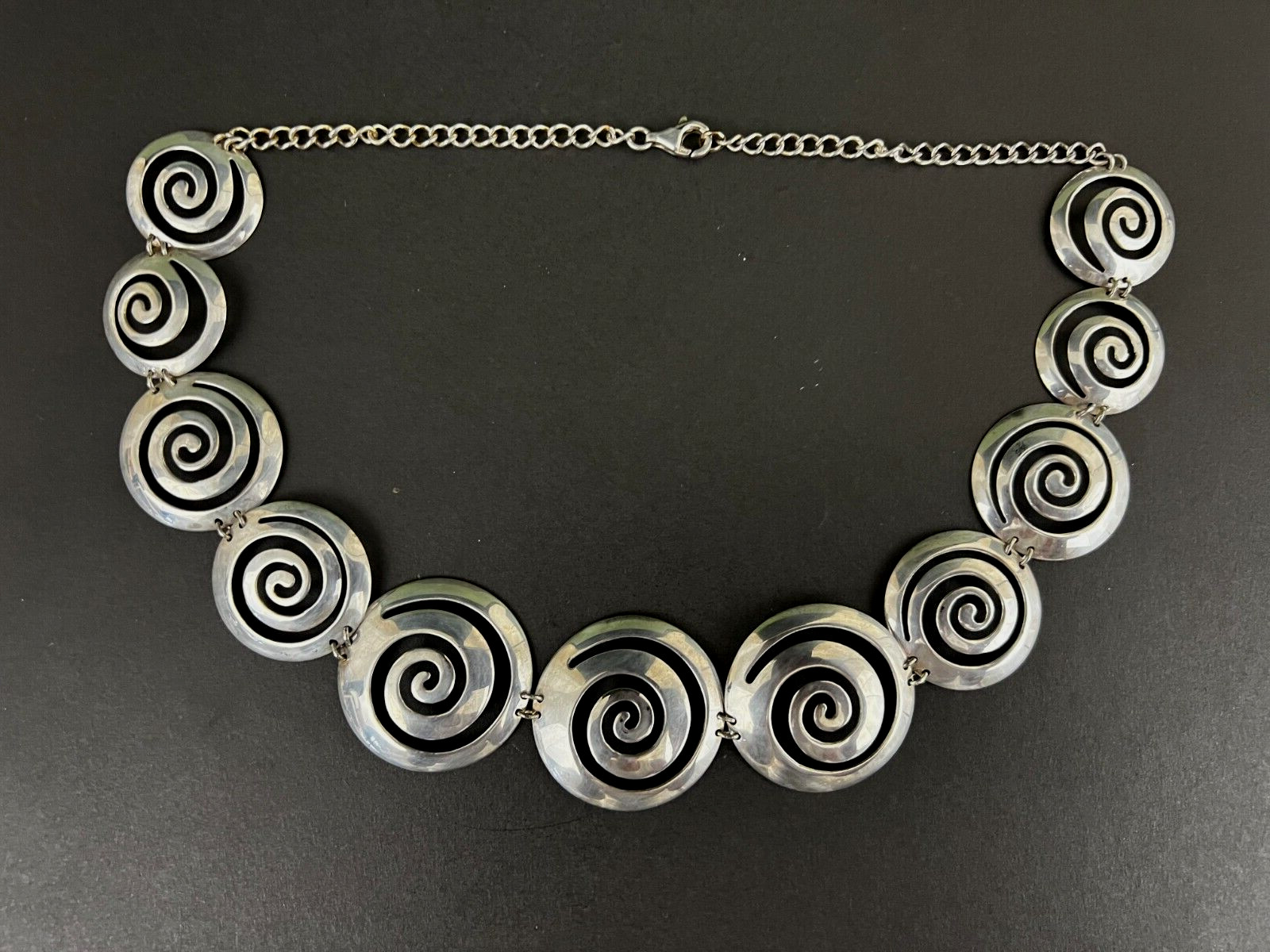 Designer Signed C^A Thailand 925 Sterling Silver Swirl Disk Choker Necklace 17”