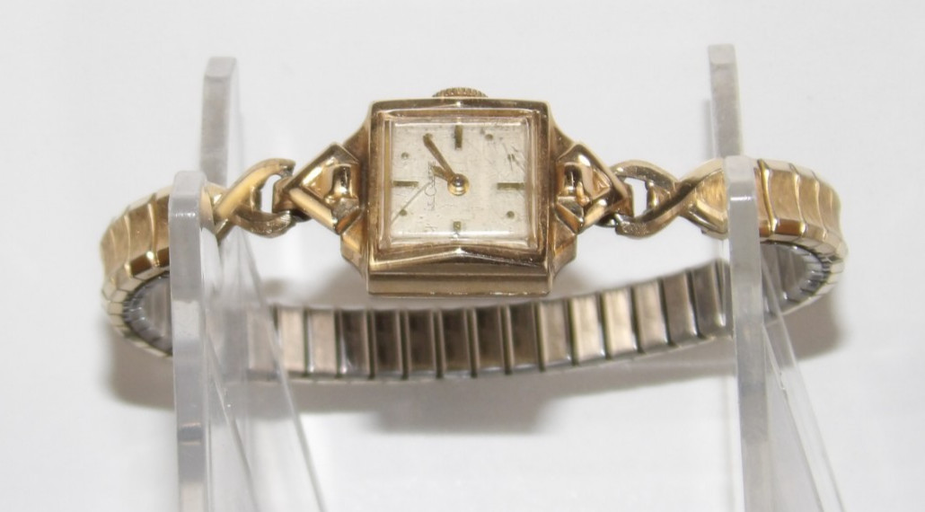 Le Coultre 10k Gold Filled Women’s Wind Wristwatch #31079536