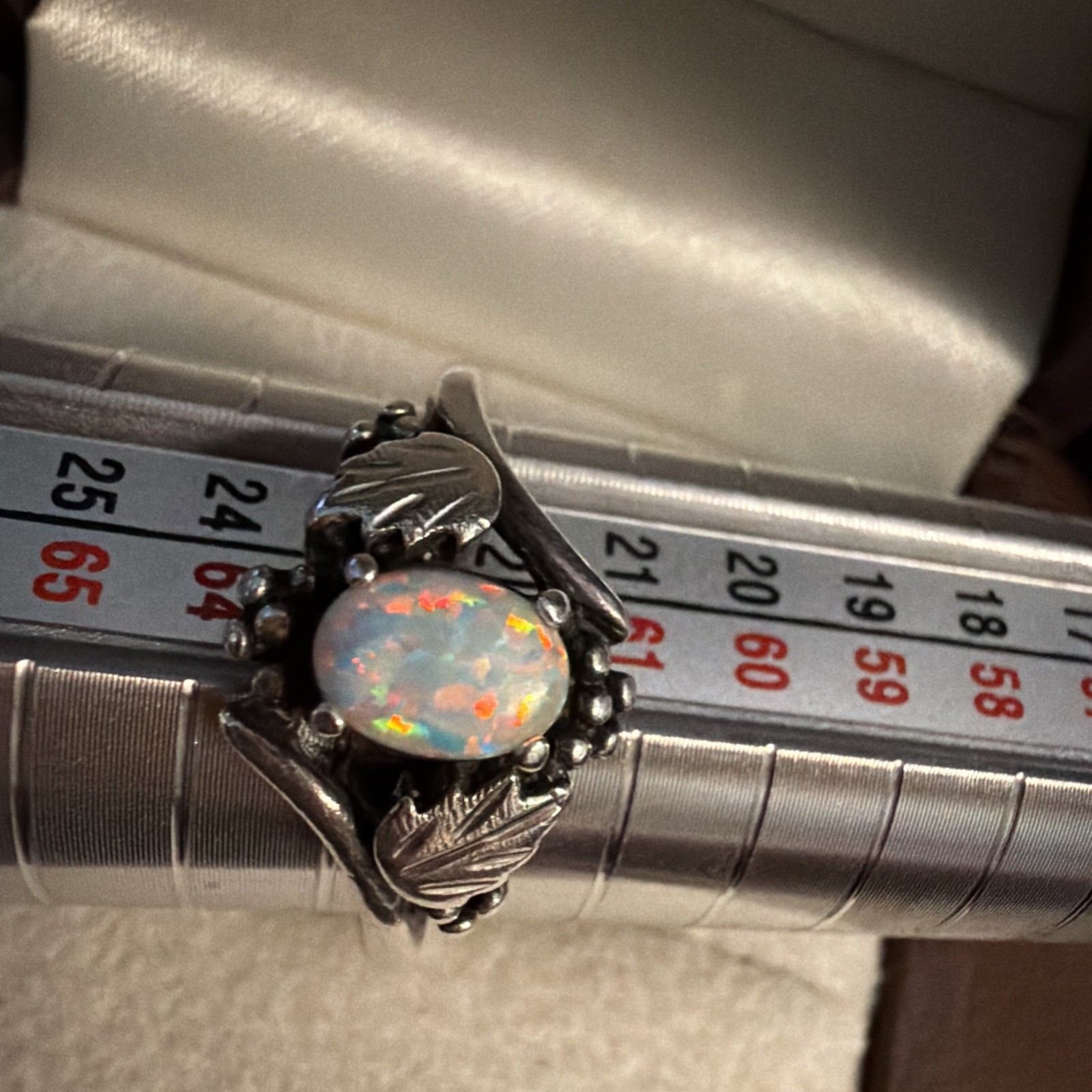 Black Hills Gold Leaf Dakota SILVER 925 Womens lab OPAL Ring Size 10 L
