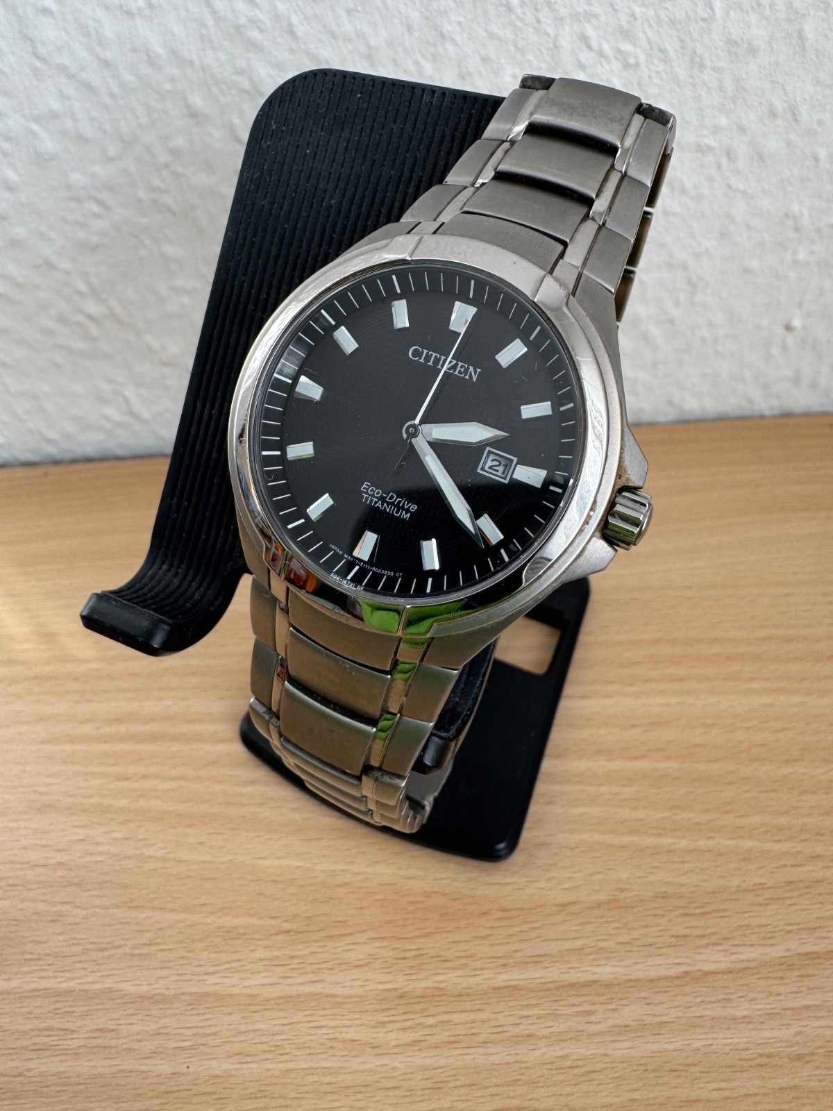 Citizen Eco-Drive Titanium Men’s Watch Sapphire Crystal 100m Japan Mov’t Date