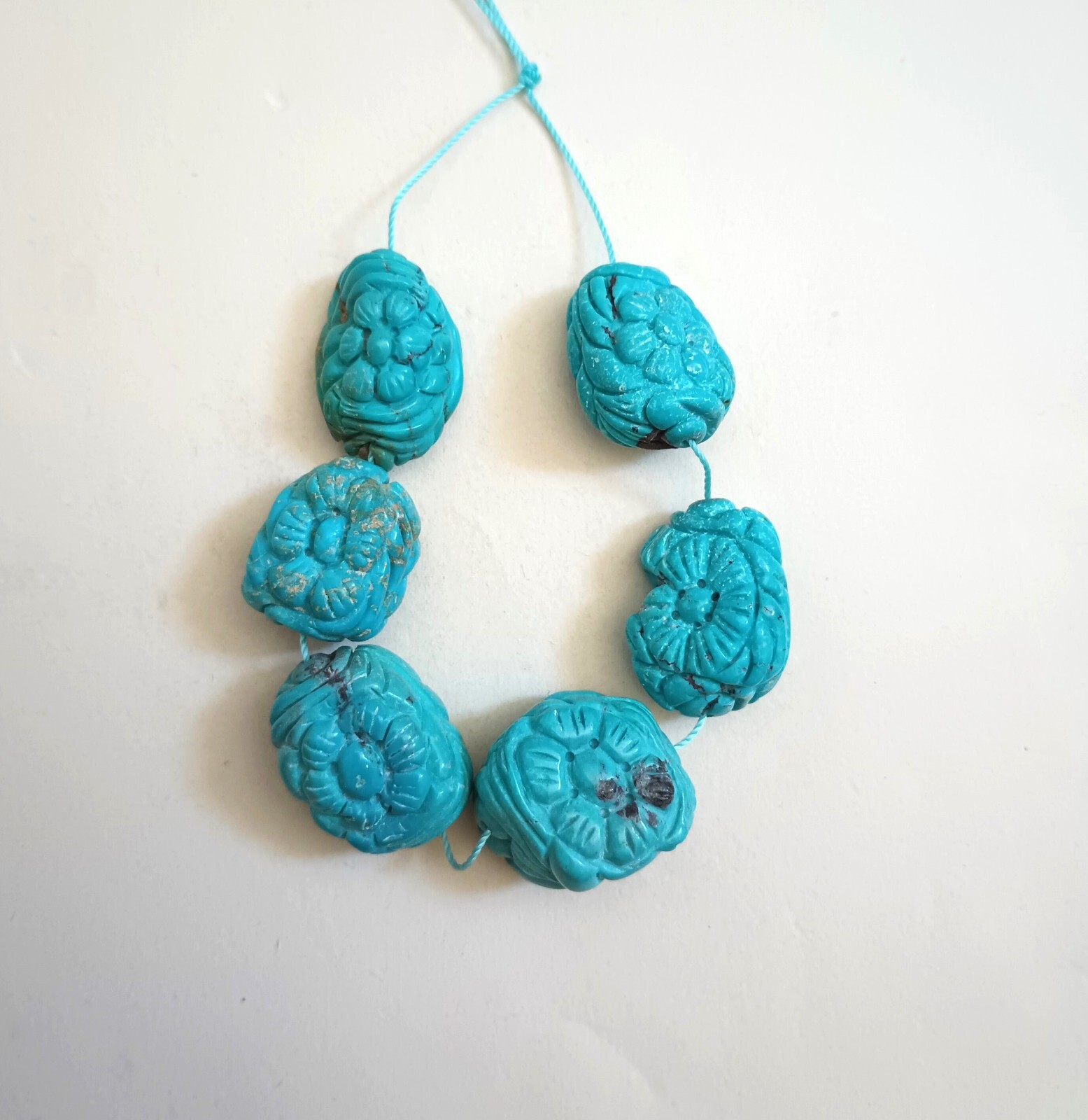 VINTAGE BLUE HUBEI TURQUOISE CARVED CHUNKY BEADS – 6.5″ Strand – 3912E
