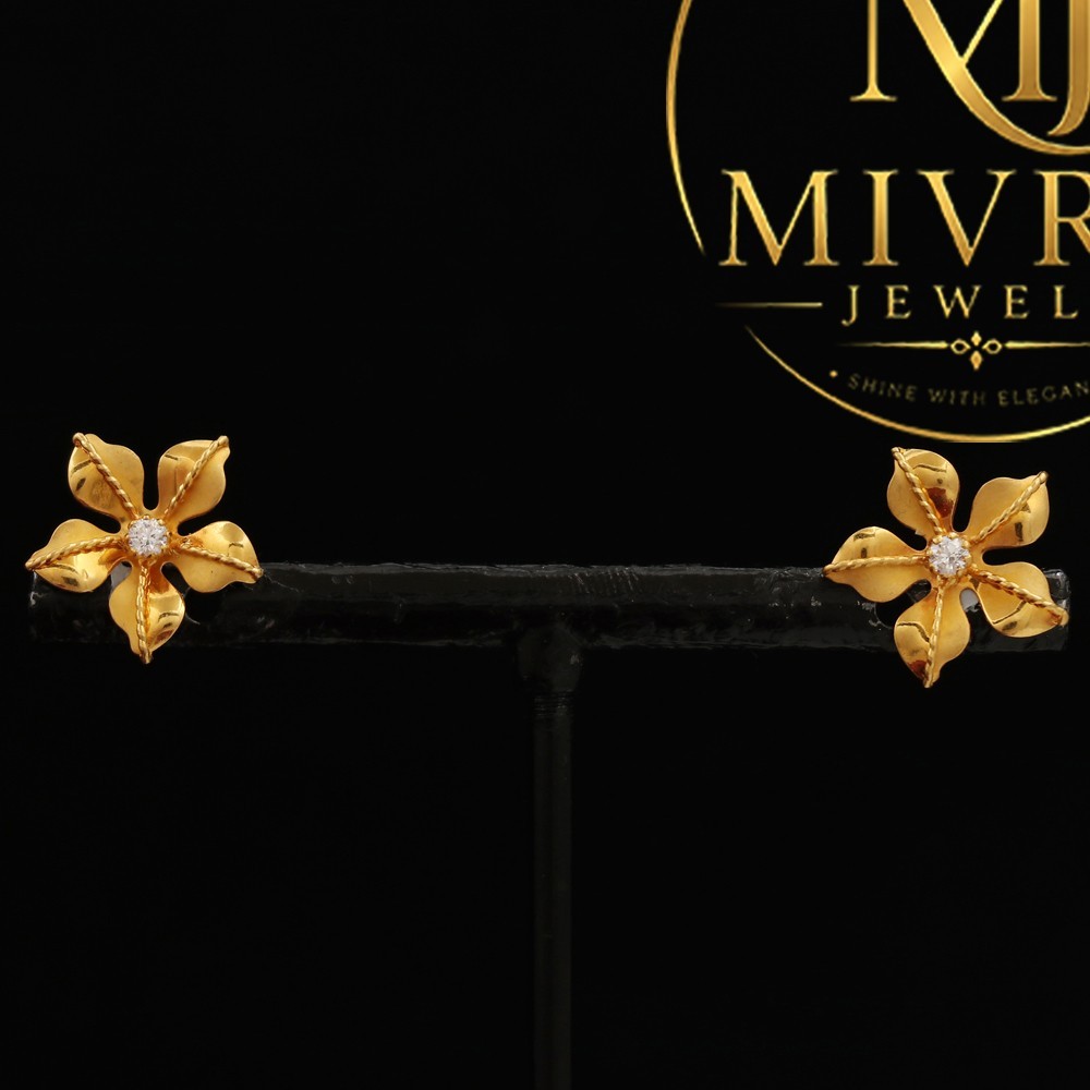 22K Gold Huggie Earrings 1.3cm Classic Everyday Studs Hallmarked 1.74g