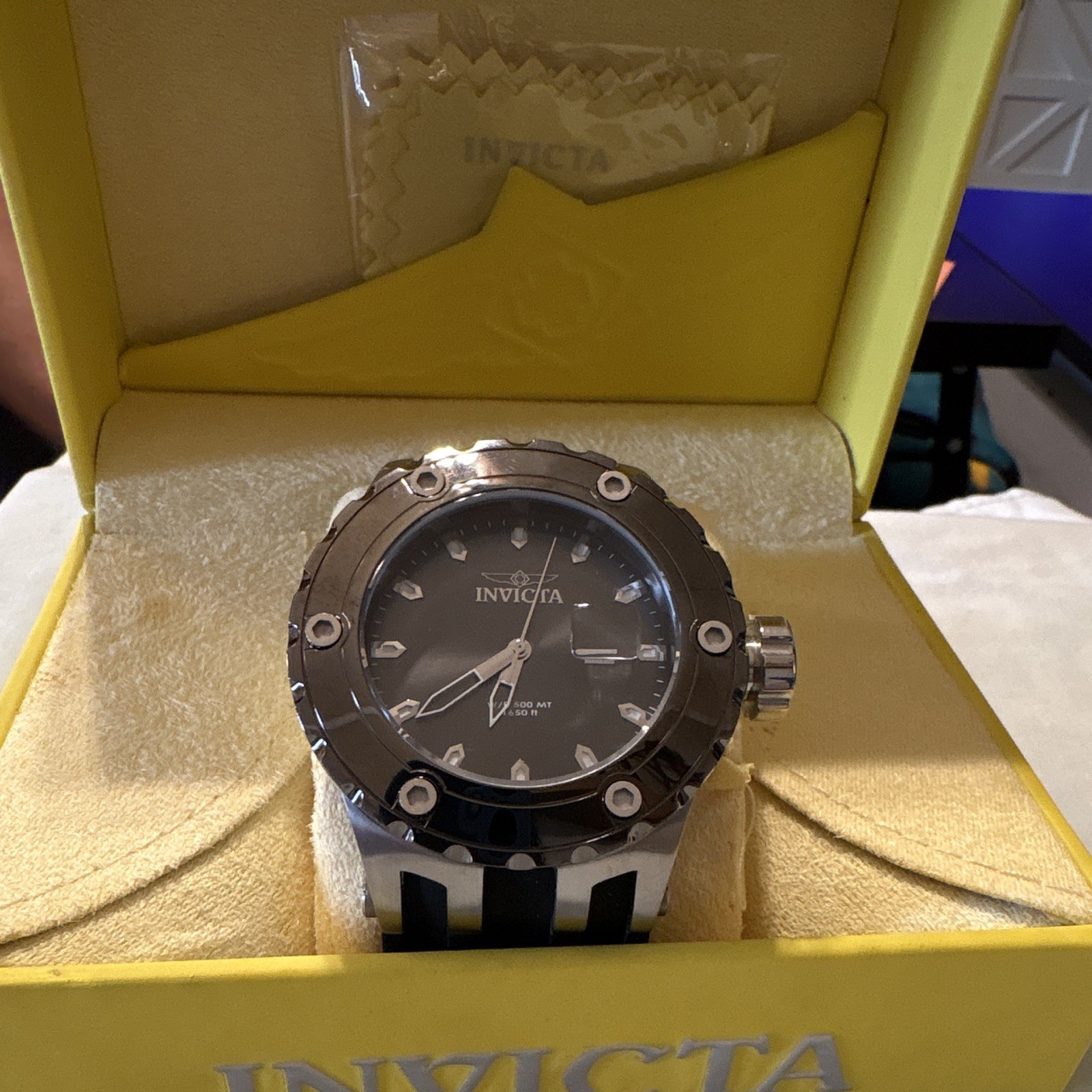 Invicta Subaqua Men’s Quartz Watch 52mm model 38690