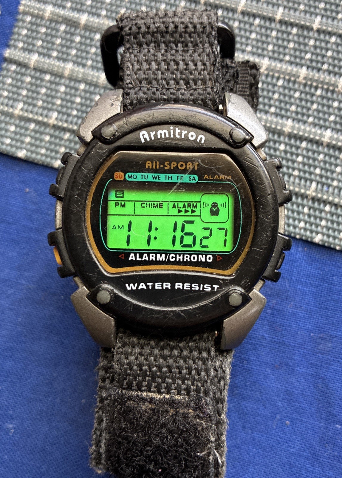 ARMITRON-VTG 90s Instalite Digital LCD Alarm Chrono Watch 40/6623 New Batttery