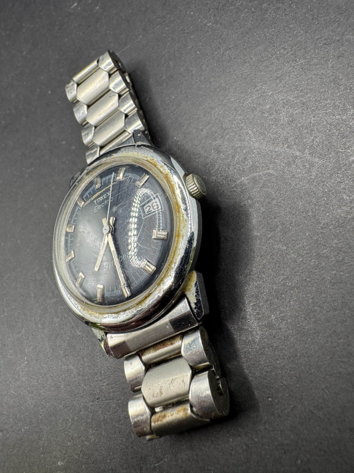 Vintage TIMEX Men’s Electric Dynabeat Black Dial Silver Tone Quartz Watch 30mm