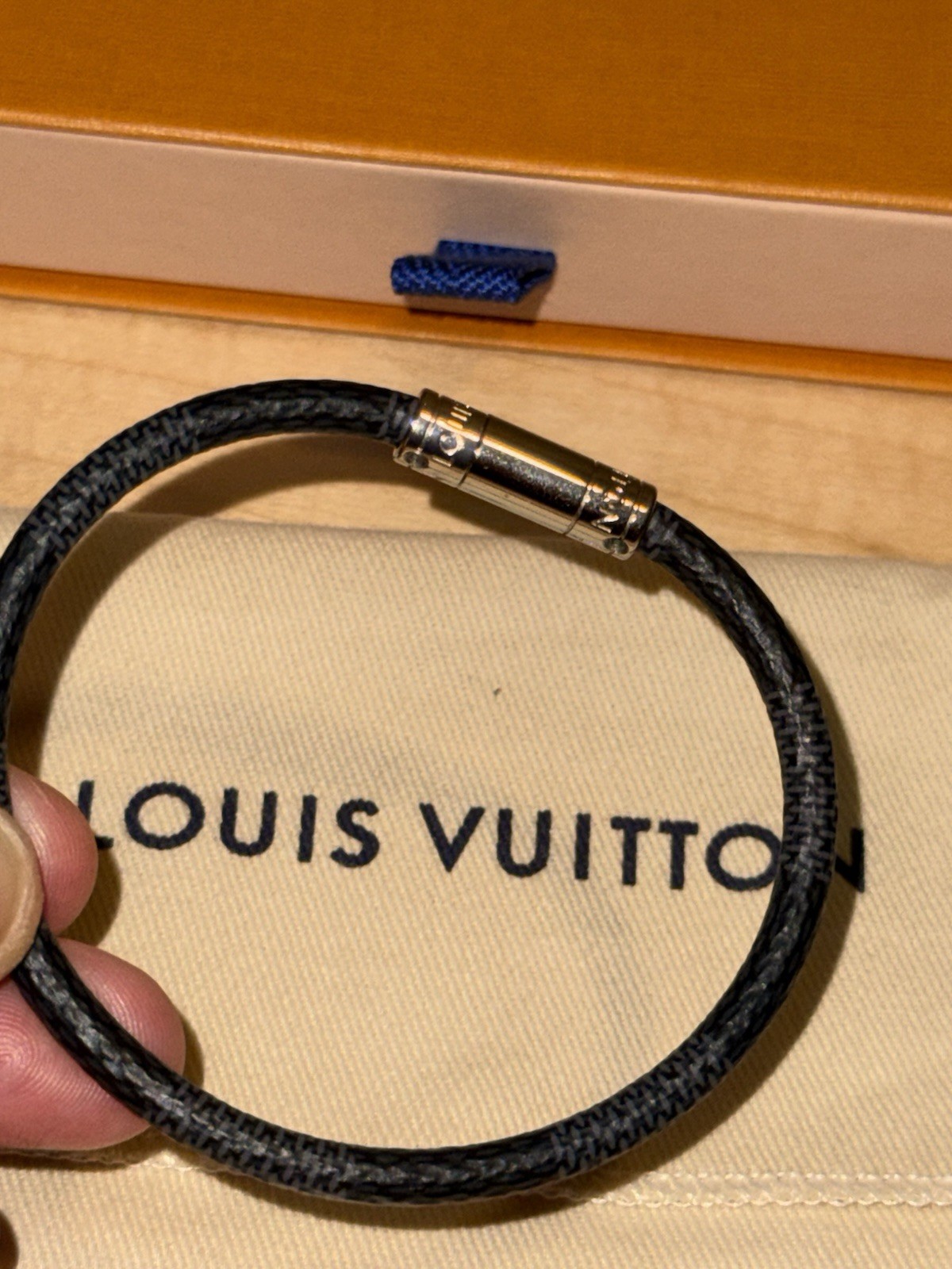 Louis Vuitton Keep It Bracelet Damier Graphite 21 cm Very Good Condition