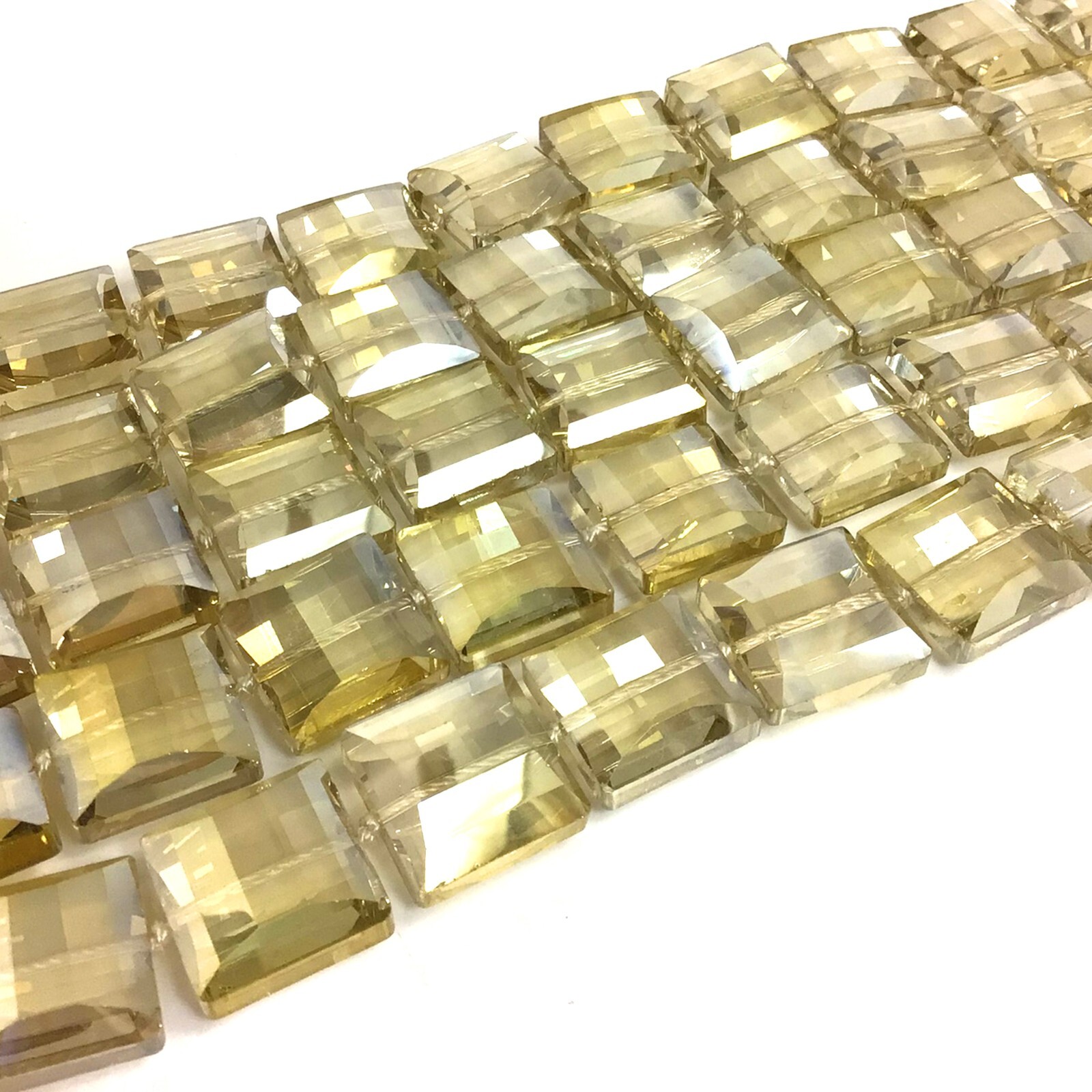 Champagne Cream Yellow Crystal Faceted Flat Square Bead 18mm Handcut 15″ 19pcs