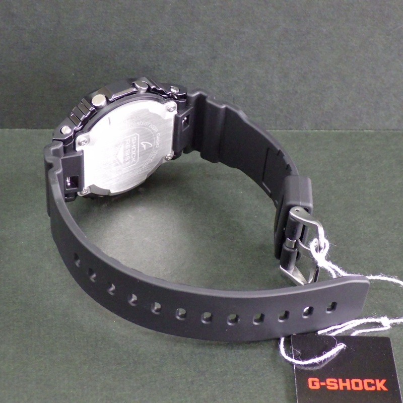 New Casio G SHOCK GM 5600UB 1JF Metal Covered Black Digital 20 ATM Water Resista