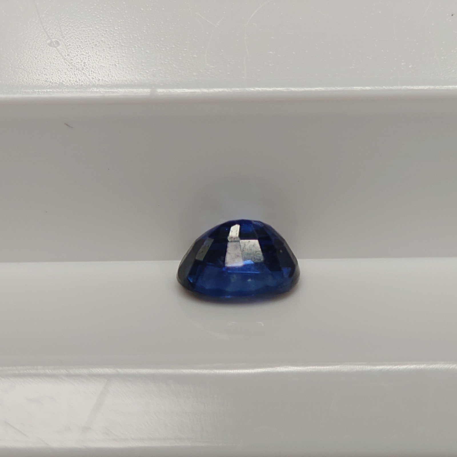 Natural Sapphire 0.31ct, approx. 4.2 mm x 3.2 mm x 2.3 mm, Jewelry Remover s0006