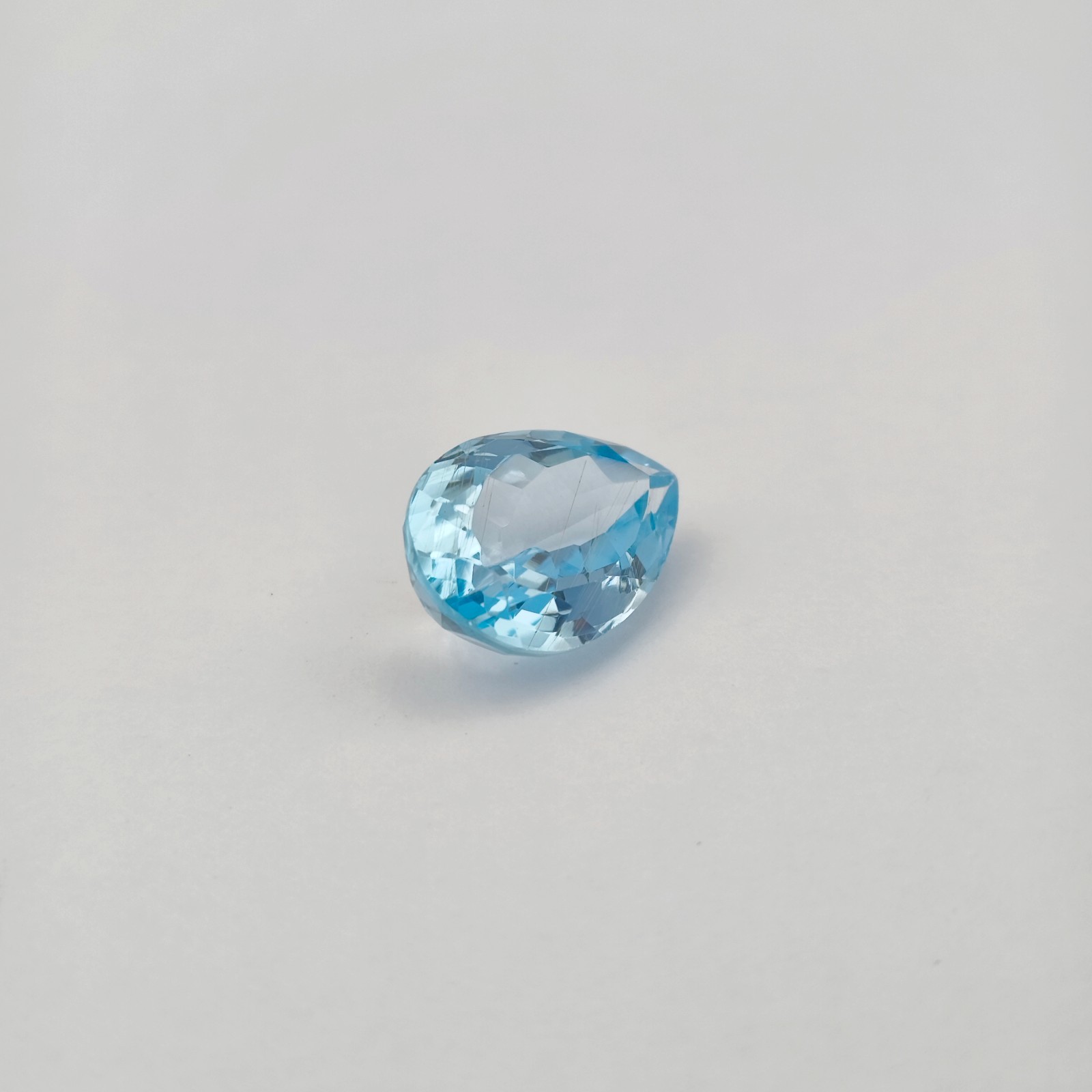 11.69 Ct Natural Blue Topaz Oval Step Cut Blue Gemstone 16.7×11.6 mm Brazil