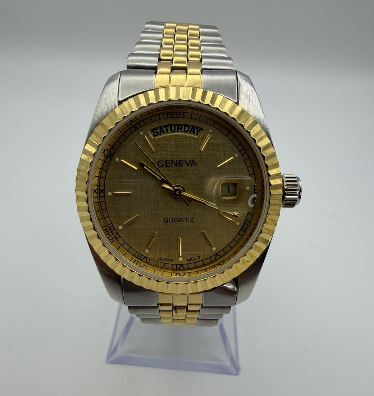 Geneva Day Date Quartz Watch Gold Dial Two Tone Jubilee Bracelet Japan 36mm