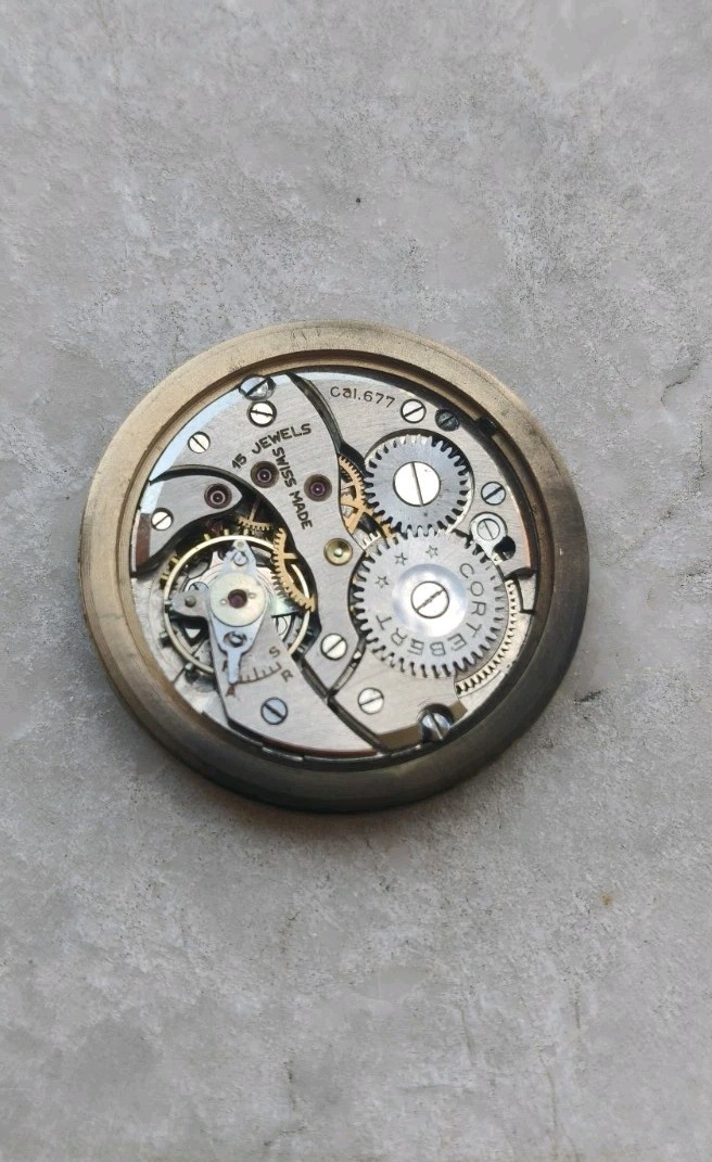 40s CORTEBERT SPIROFIX CAL 677 VINTAGE WATCH MOVEMENT MOVEMENT WATCHES BALANCE OK