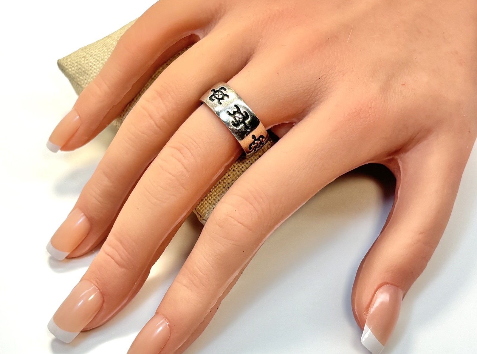 Vtg Peter Stone Sterling Silver 925 Turtle Theme 8mm Wide Band Ring Size 8.5