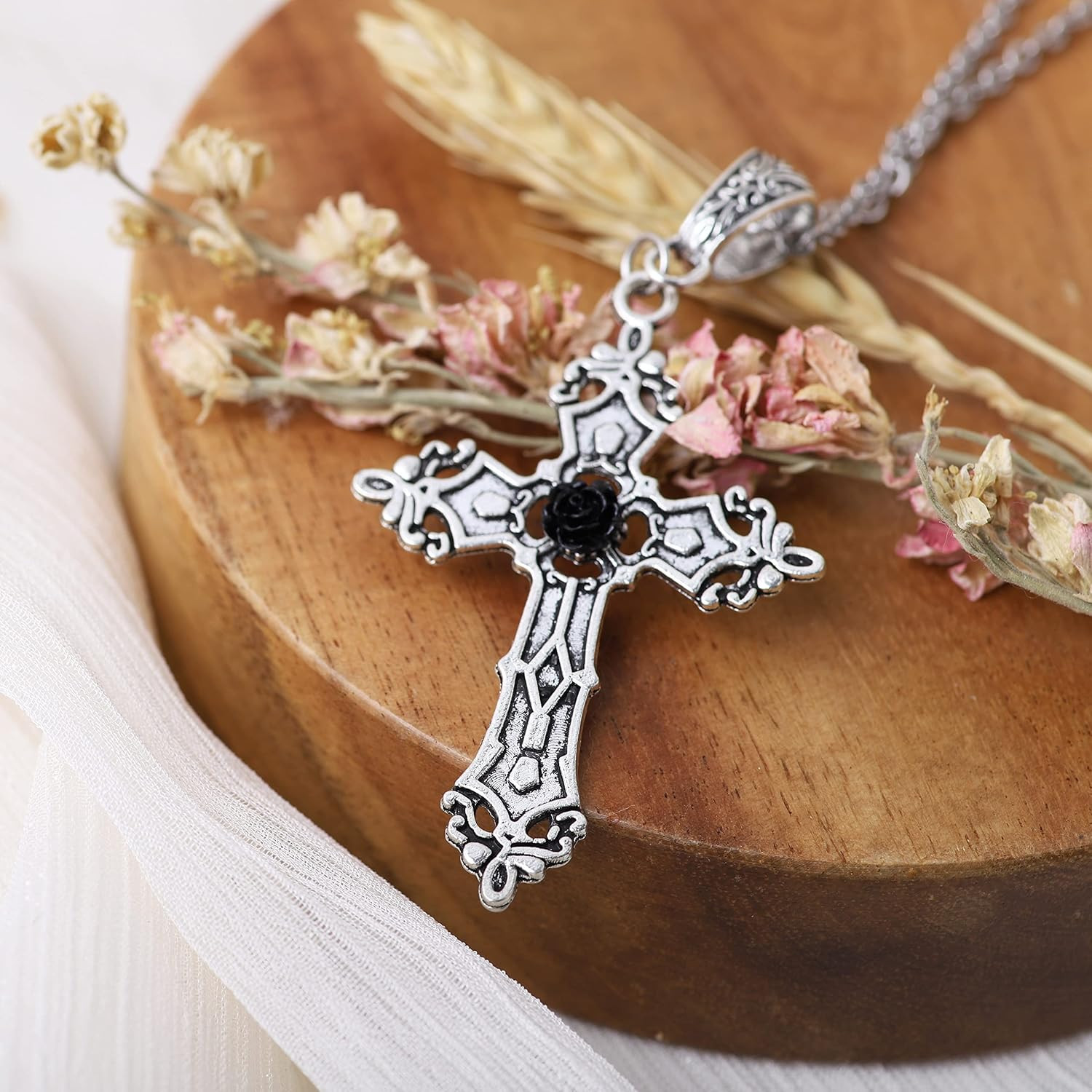 Gothic Cross Pendant Necklace, Gothic Emo Punk Grunge Y2K Cross Necklace, Goth J