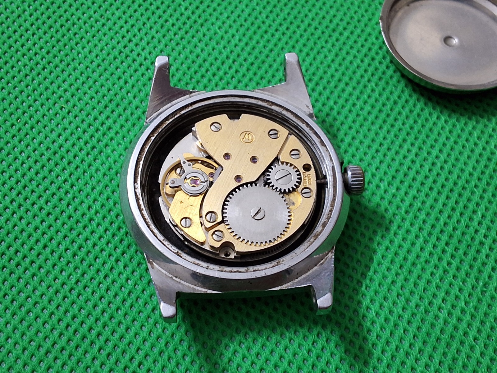 Vintage West End Sowar Prima Manual wind 17 jewels Wrist Watch 36 mm Swiss Made.