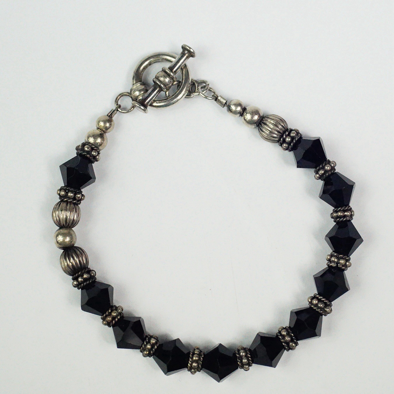 Vintage Sterling Silver Black Crystal Beaded Toggle Clasp Bracelet 7.36”