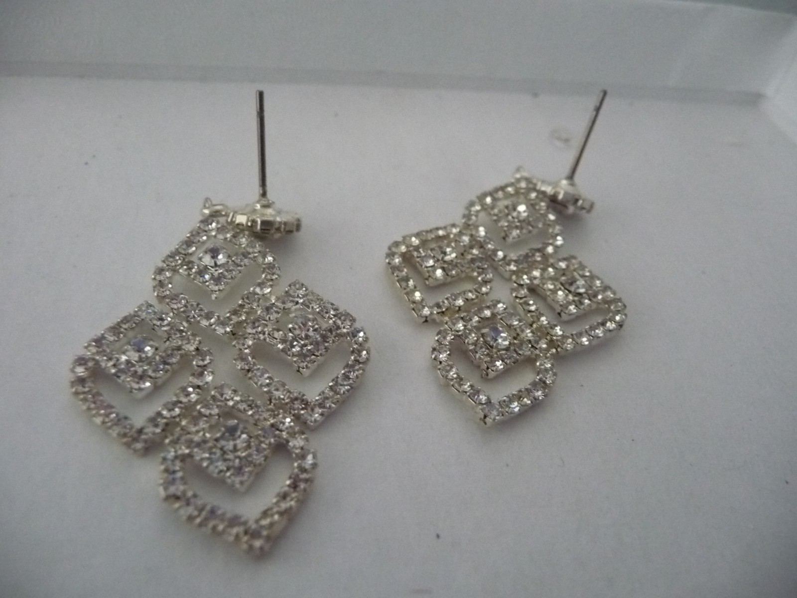 1 1/4”L X 3/4”W WEDDING FAUX DIAMOND RHINESTONE DANGLE PIERCED EARRINGS #32/11