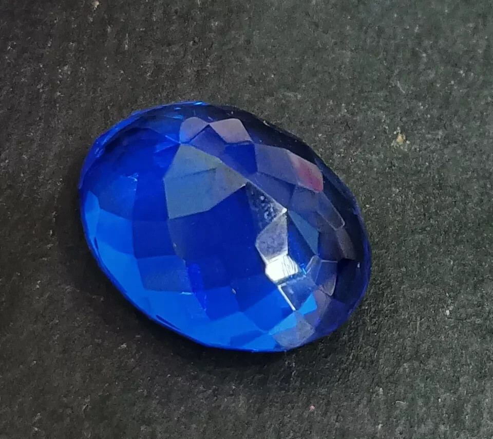 Sapphire Natural Kashmiri Blue Loose Gemstone Oval Cut 20 Ct AAA+ EGL Certified