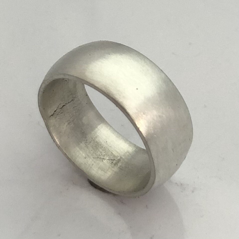 MJG STERLING SILVER PLAIN WEDDING RING BAND. SIZE 10