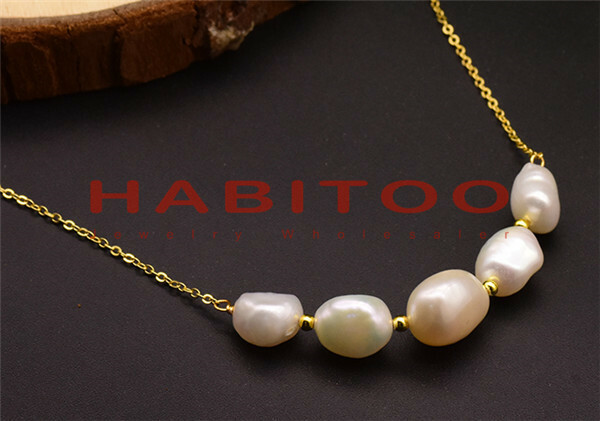 14k gold Natural Fresh Water Baroque Pearl Necklace 18″