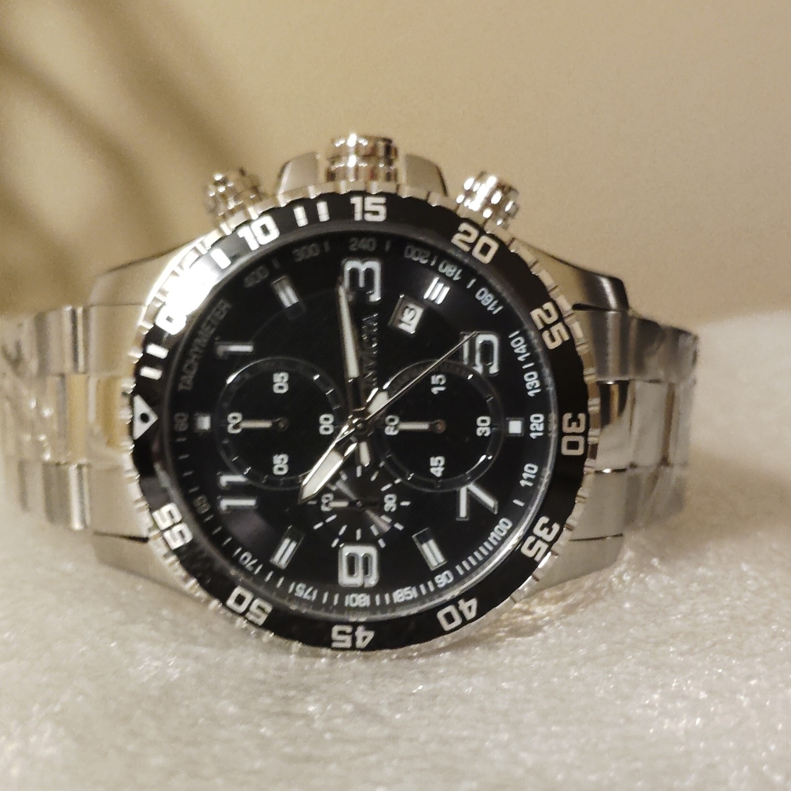 Invicta Men’s Analog Chronograph Quartz Black Dial SS Silver Bracelet Tachymeter