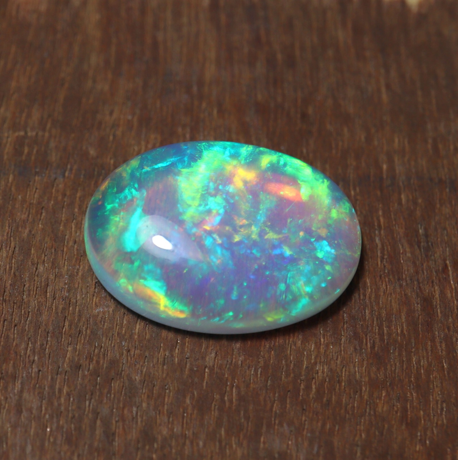 12.1 Ct 21.3×15.4 MM Natural AAA+ Multi Flashy Fire Ethiopian Opal Oval Cabochon
