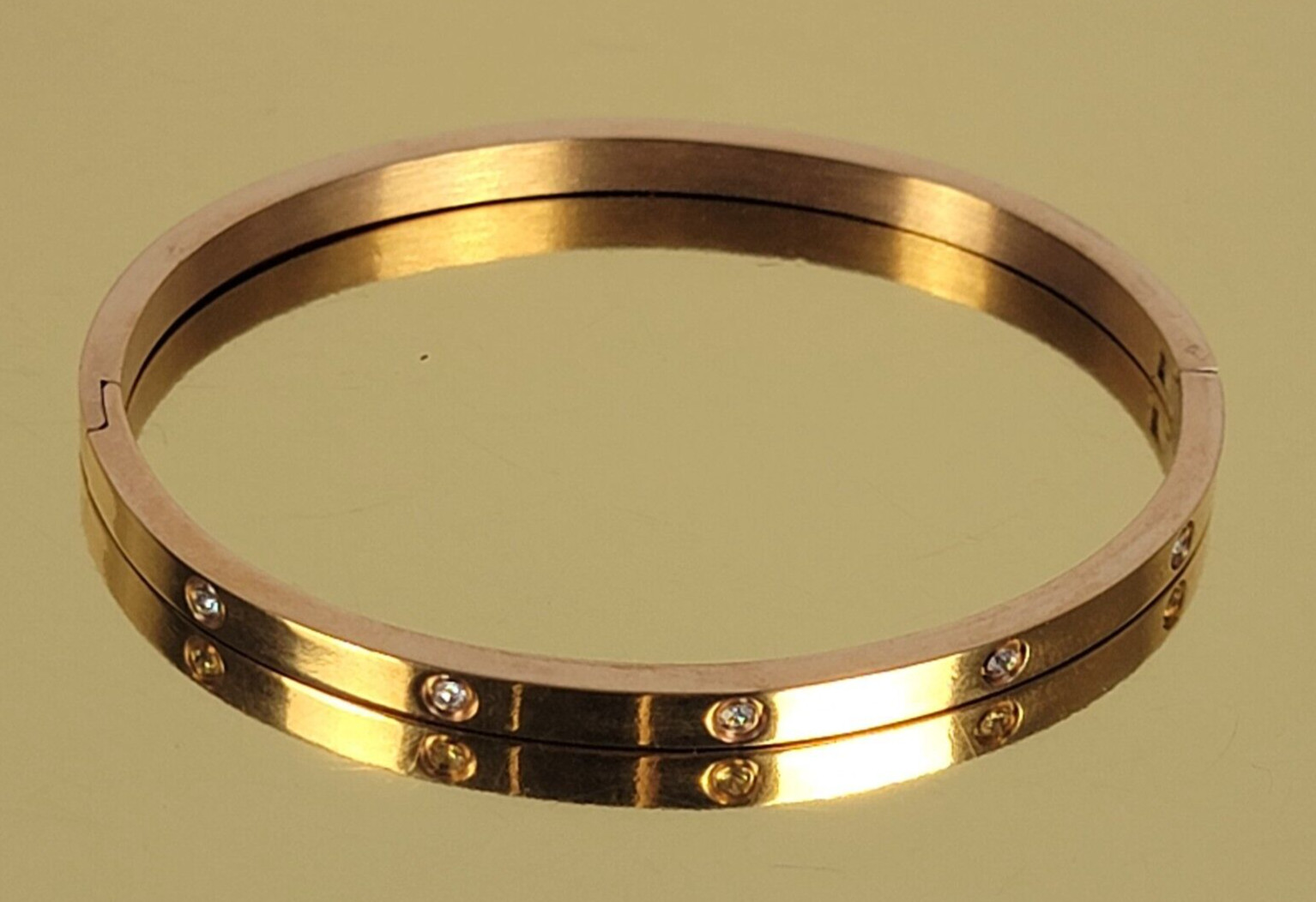 Clear Crystals Rose Gold Plated Stainless Steel Bangle Bracelet 6.5 In Oval Cla