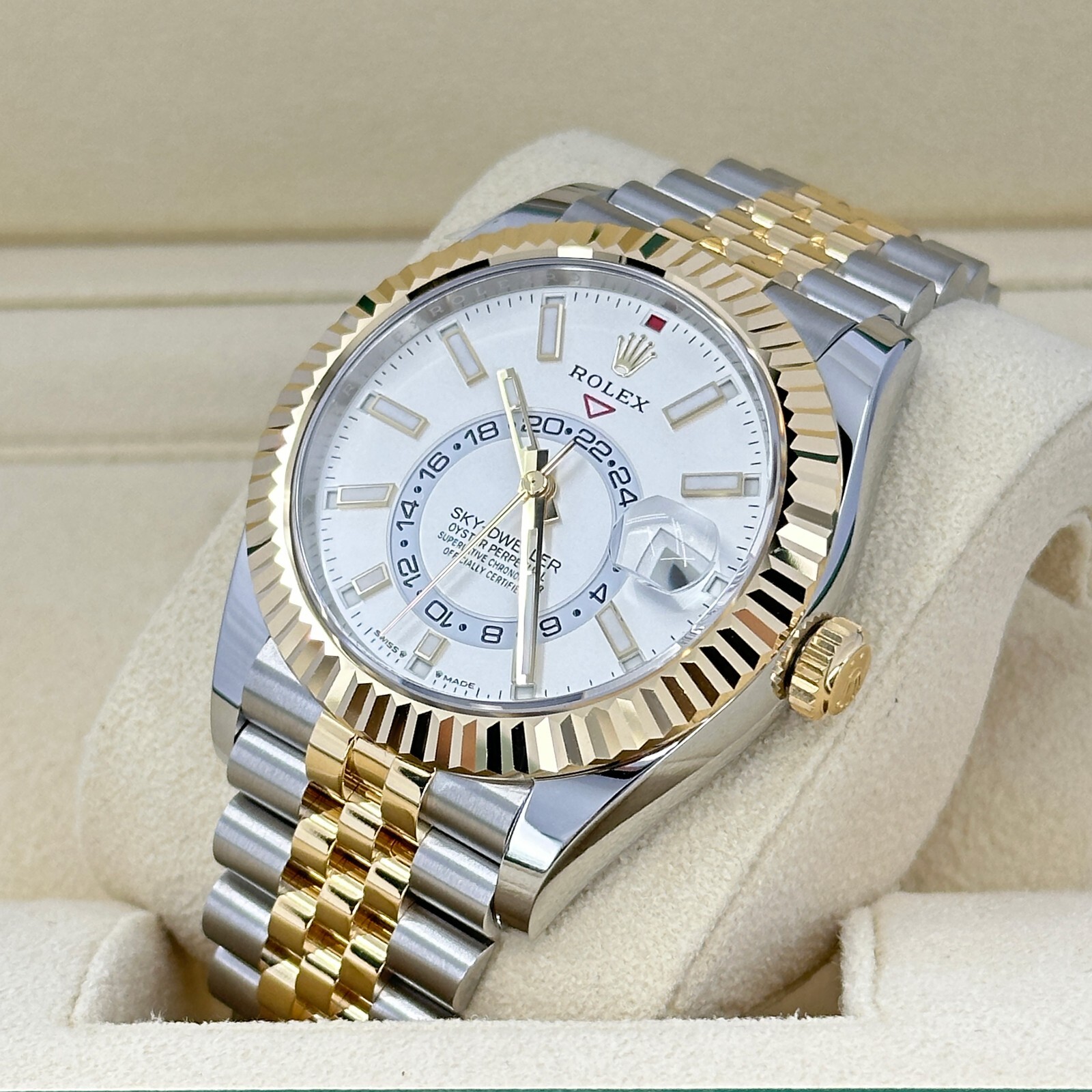 Rolex Sky-Dweller, Oystersteel, 18k Yellow Gold, Ref# 336933-0006, Unworn 2023