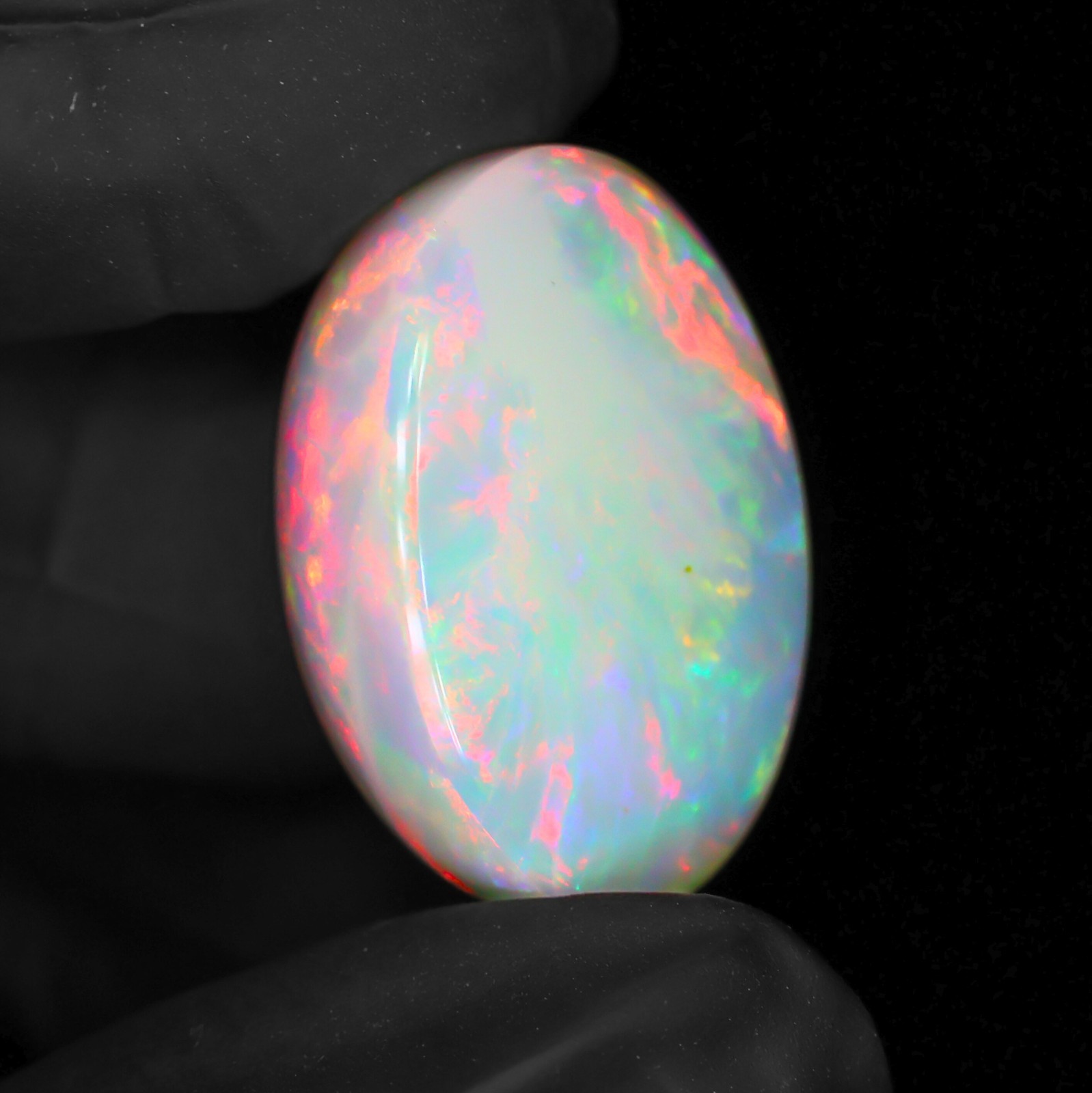 Natural Opal Cabochon 18.60 Ct Natural Welo Opal Gemstone 21.50x15x11.50MM