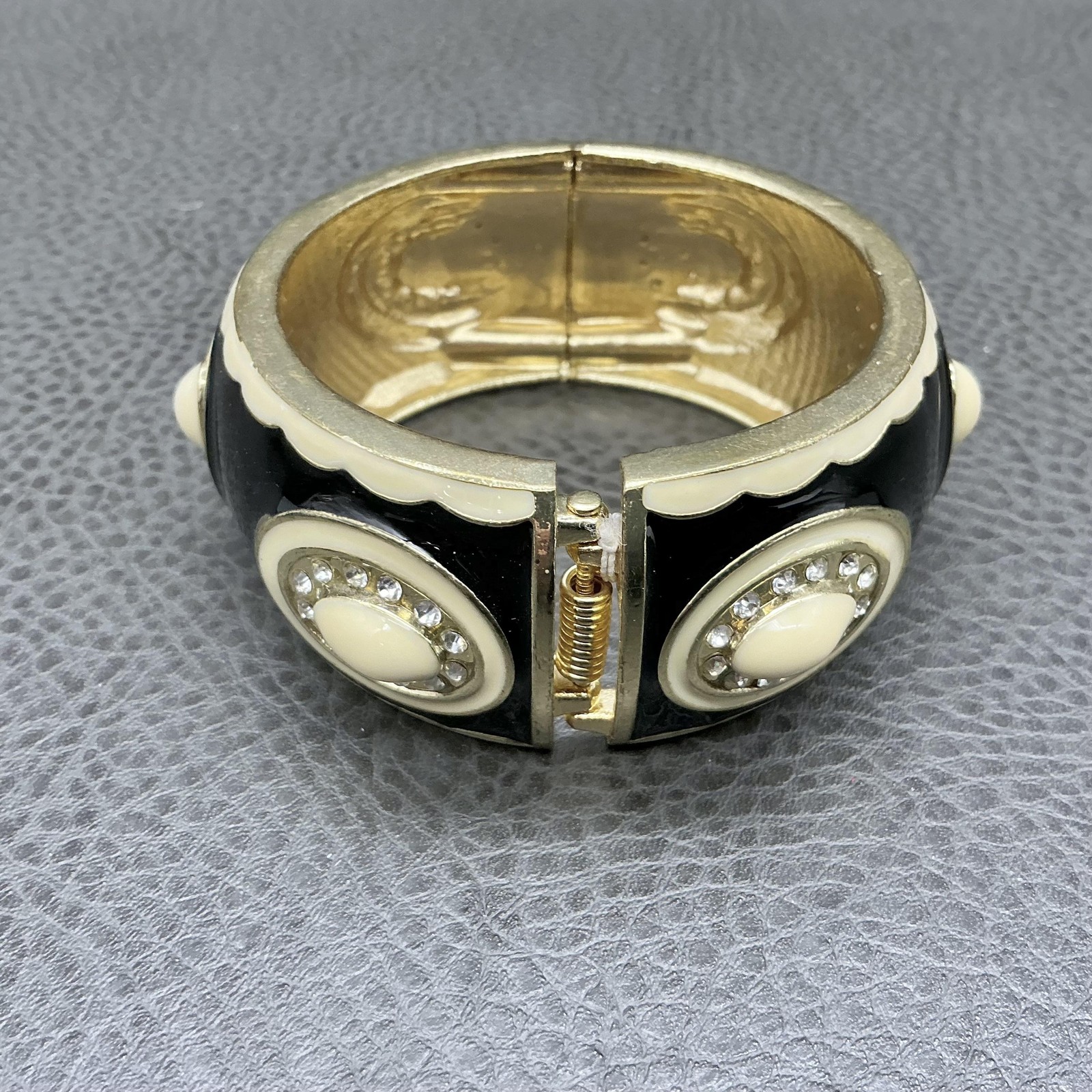 Bracelet Black Enamel Hinge Bangle Cream Cabochon Rhinestone Accents 7 inch