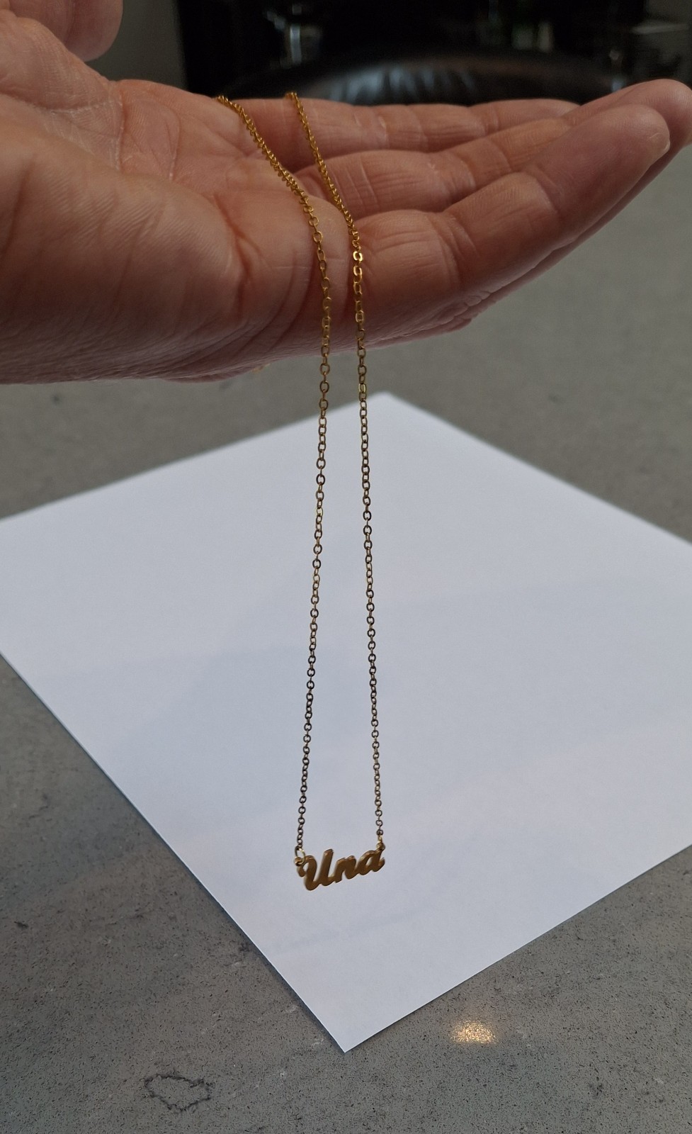 UNA Pendant Necklace