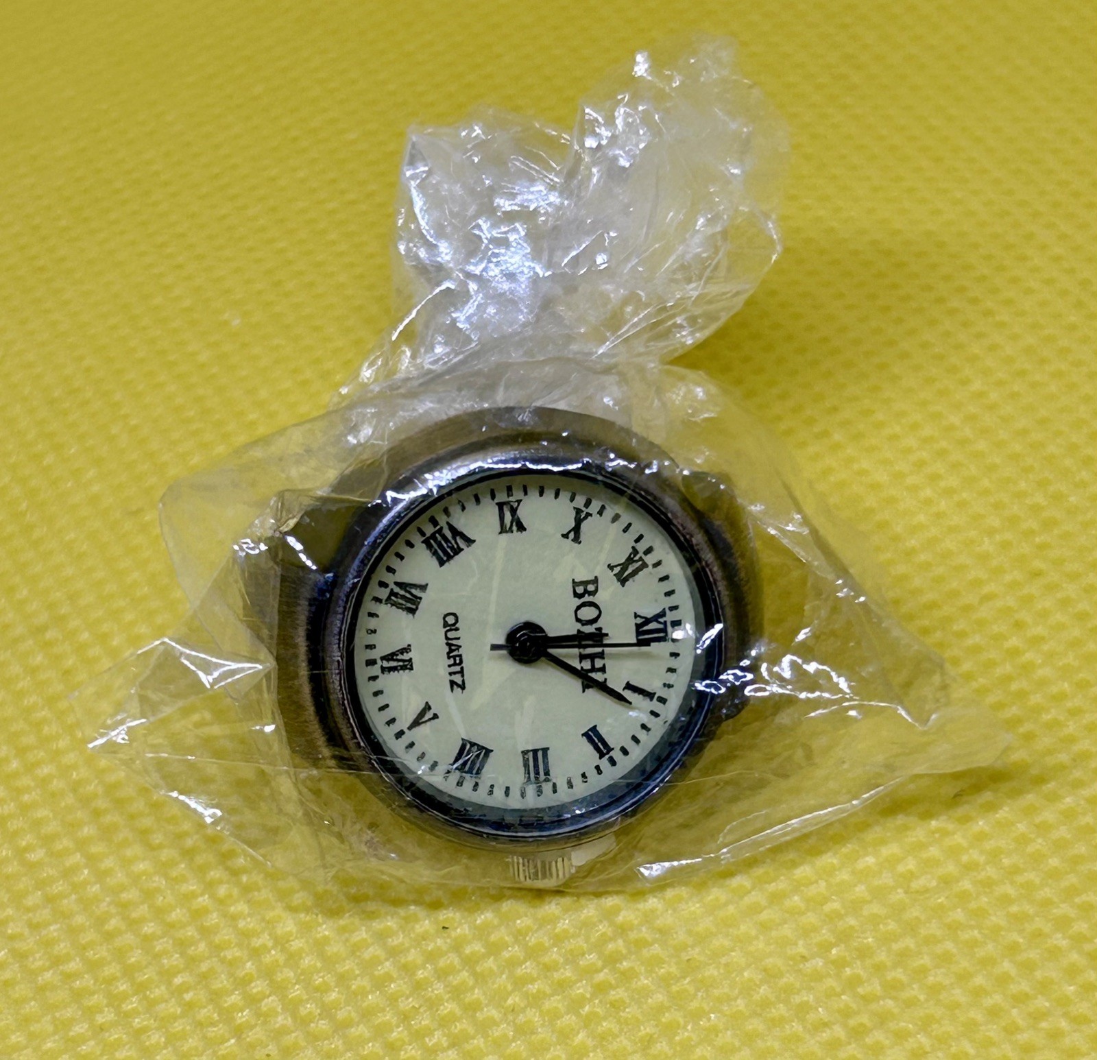 BOZHI Quartz Ring Watch,Bronze Tone, Finger Watch. Unisex. New. Never Used.