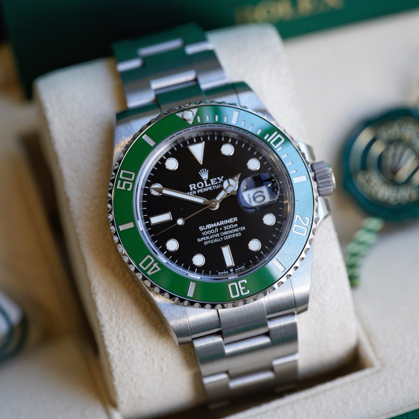 Rolex Submariner “Starbucks” 126610LV Silver Oyster Bracelet Green Bezel 2024