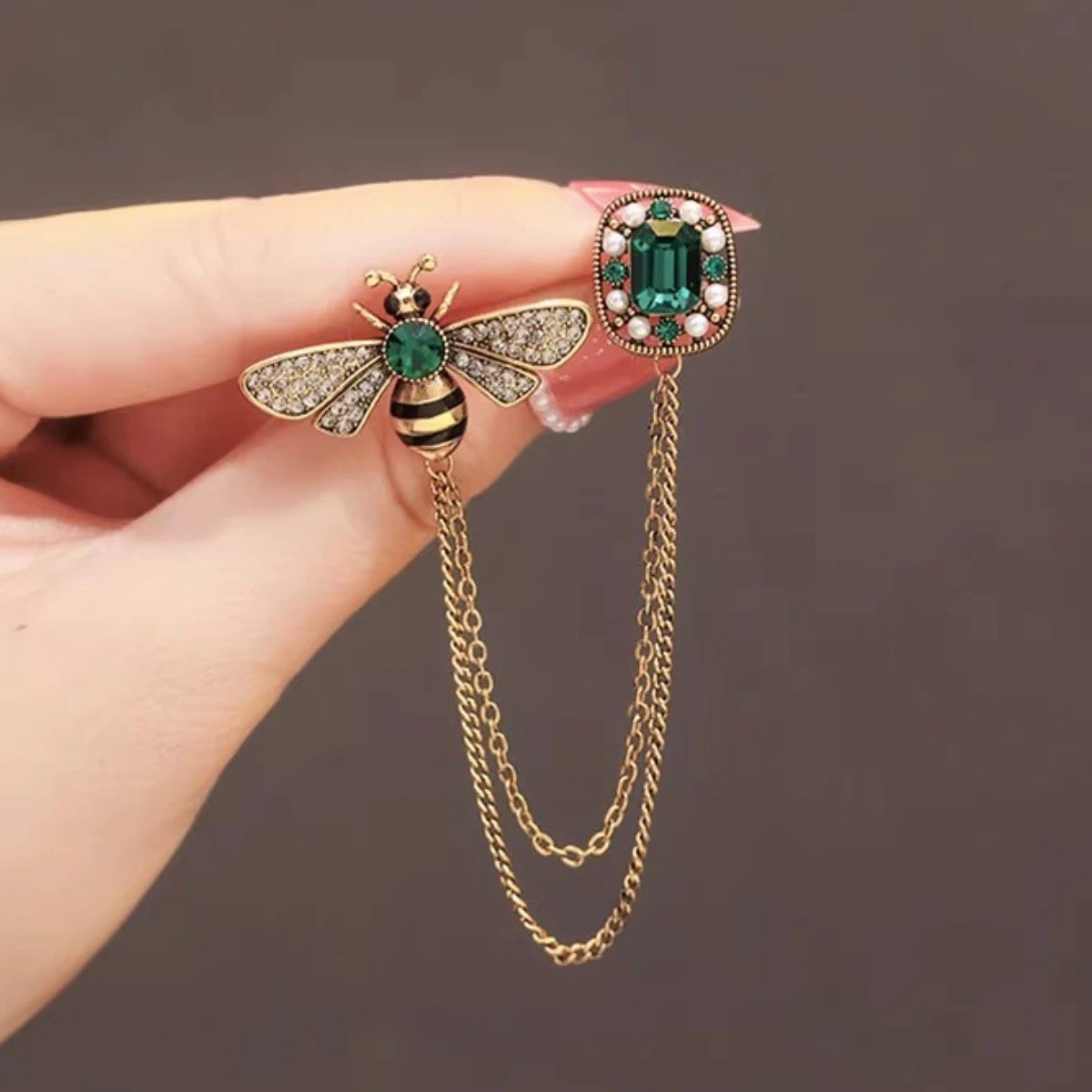 Vintage Crystal Bee Brooch Tassel Pin Women’s Suit Sweater Jewelry Gift (73)