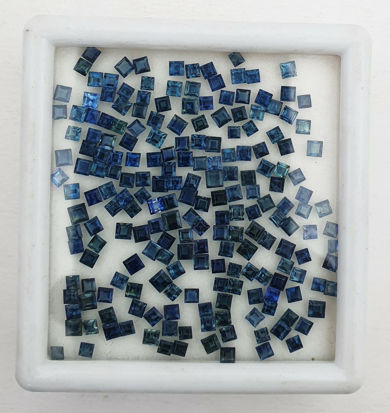 Natural Blue Sapphire Square Cut Loose Gemstone Lot 50 Pcs 2.50-3 MM 6 CT