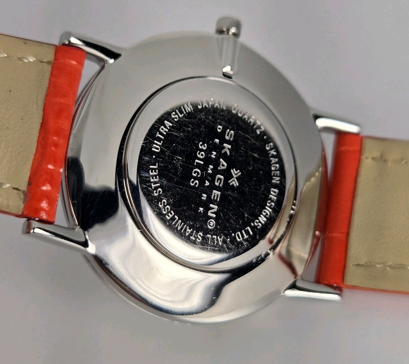 SKAGEN STEEL DENMARK WOMEN’S STAINLESS ST ULTRA SLIM SILVER DIAL LEATHER BAND