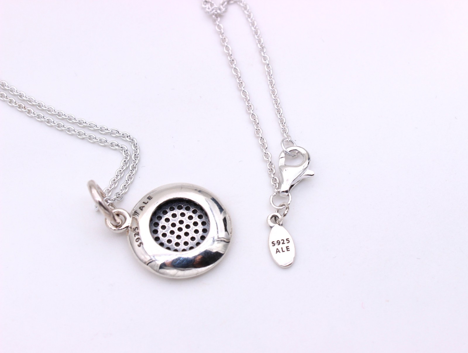 New Authentic PANDORA Signature Logo Pendant Silver 925 Necklace 17.7″ w/ BOX