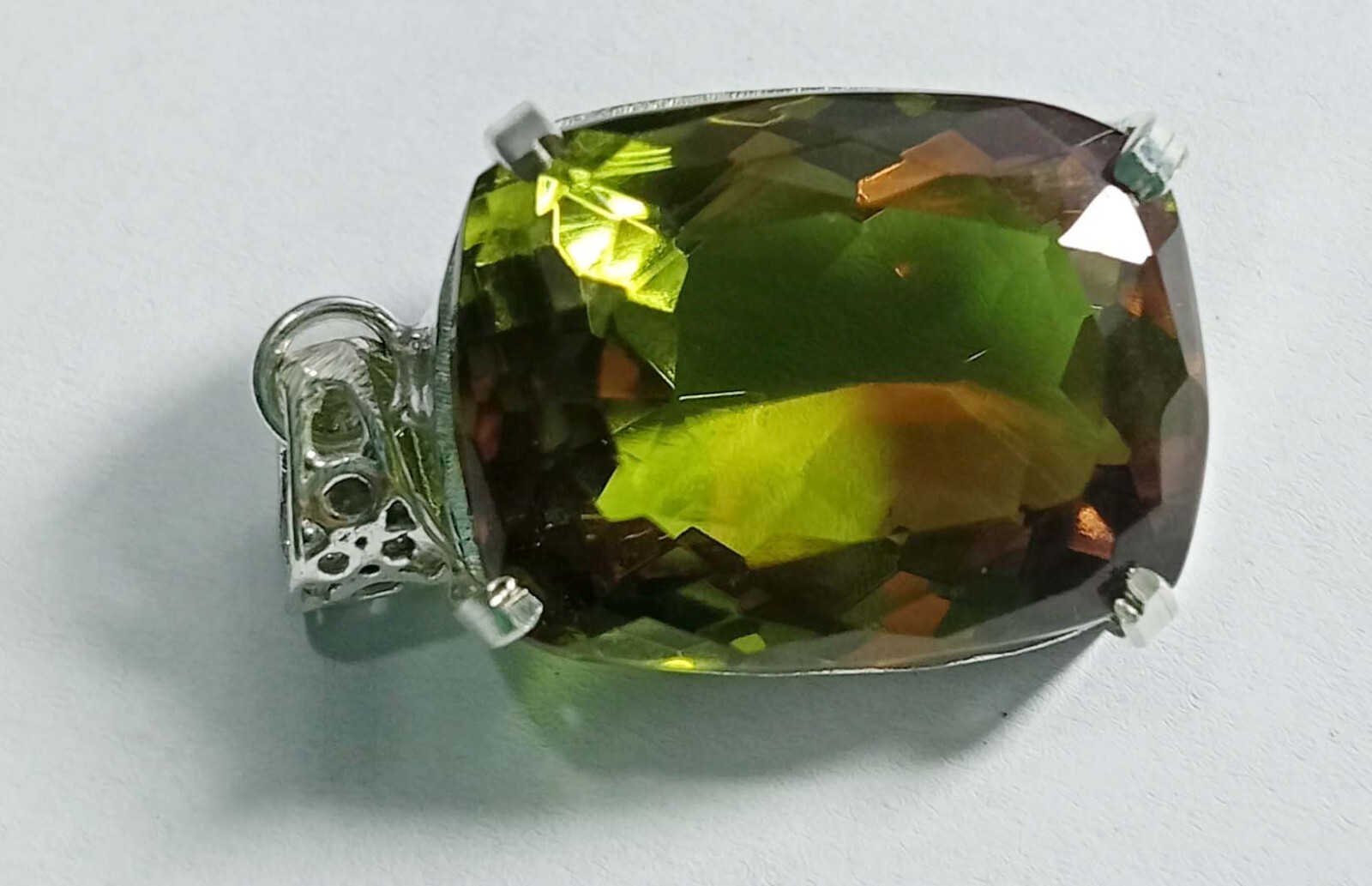 Alexandrite Cushion Cut Pendant 74.65 Ct Natural Locket Loose Gemstone Certified