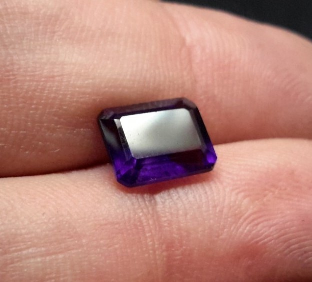 2.50 ct FLUORITE Faceted Gemstone 9x7x4.5 mm