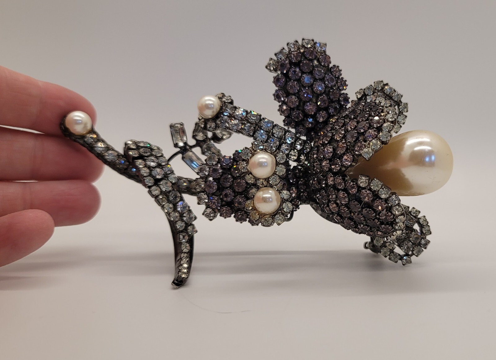 Lawrence Vrba Stunning Large Rhinestone Purple Flower Pin Brooch See Description