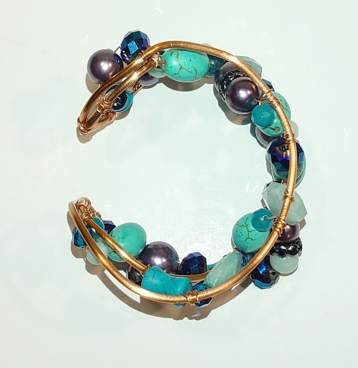 New Handcrafted Artisan Bracelet Turquoise Glass Stone Beads & Copper Metal 7″